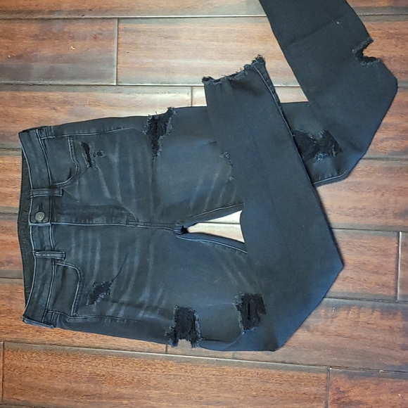 American Eagle Outfitters Denim - American Eagle Next Level Stretch jeans, distressed worn look, skinny, size 6